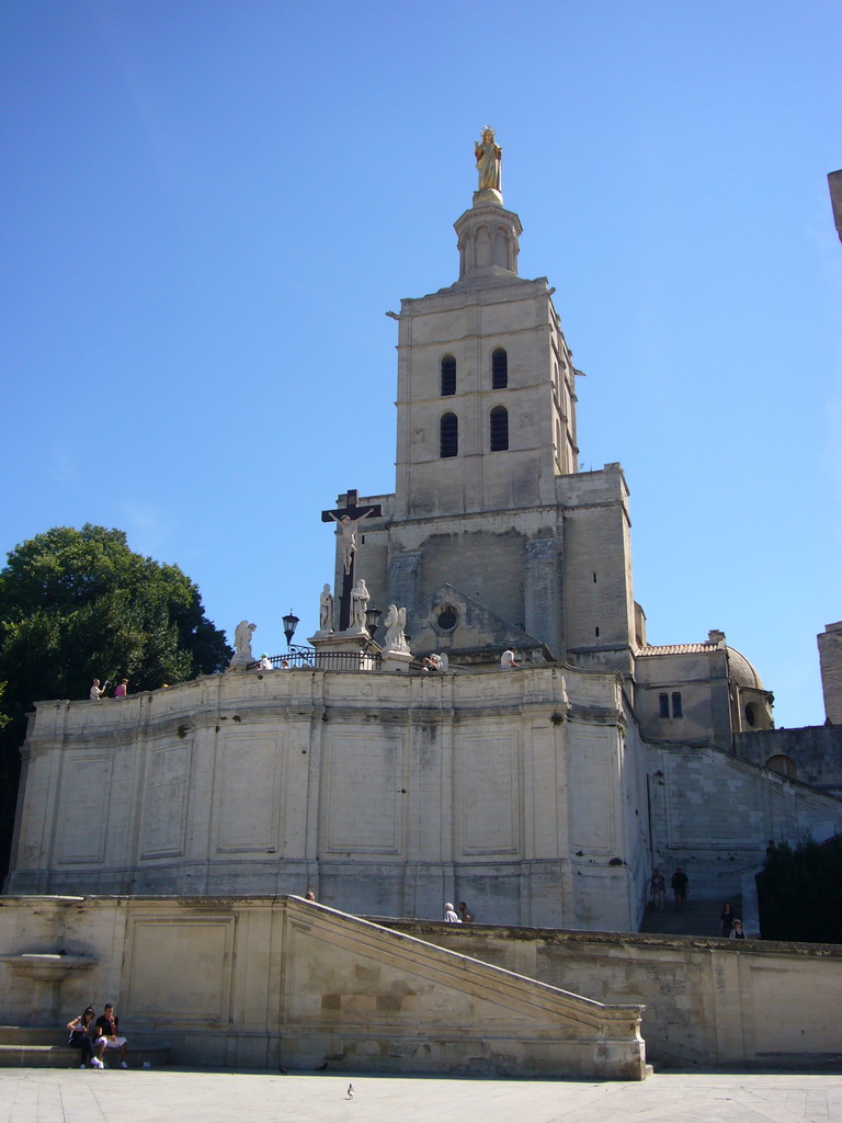 Staircase and the Avignon Cathedral