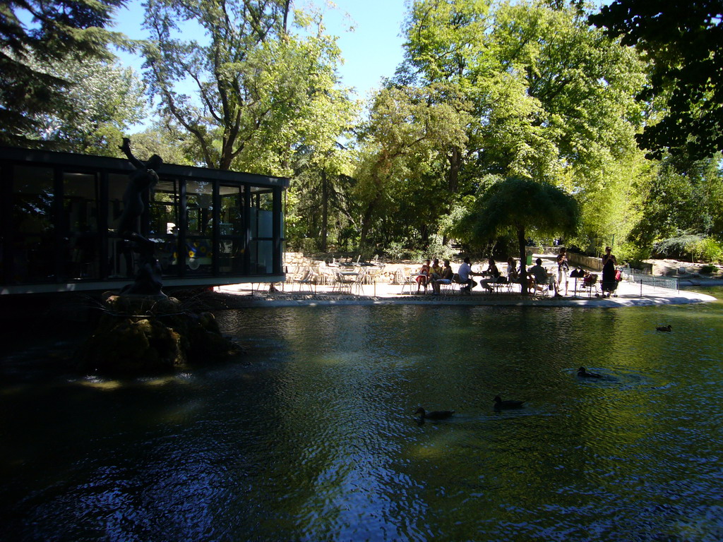 Fountain at the Rocher des Doms gardens