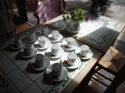 Cups on a table in the breakfast room at the Vert Hôtel