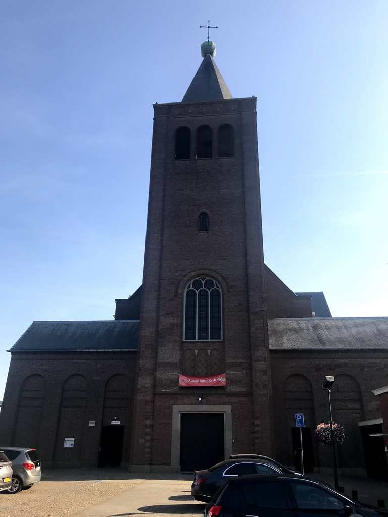 South side of the Onze Lieve Vrouw van Bijstand Church at the Nieuwstraat street