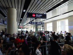 Queue at the entrance building to the cable lift to the Badaling Great Wall