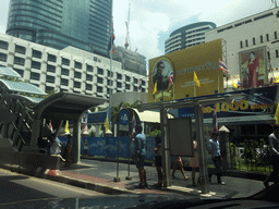 Entrance to the skywalk at Phloen Chit Road, viewed from the taxi