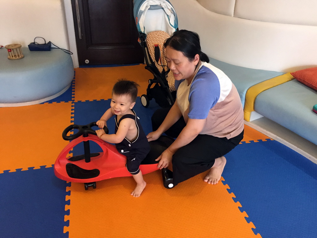 Miaomiao and Max in the Play Room of the Grande Centre Point Hotel Ratchadamri Bangkok