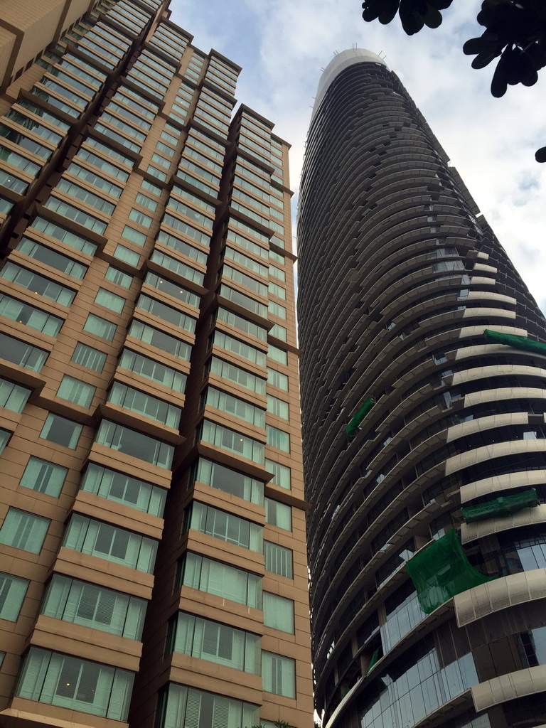 The Grande Centre Point Hotel Ratchadamri Bangkok and the Magnolias Ratchadamri Boulevard building, viewed from the swimming pool