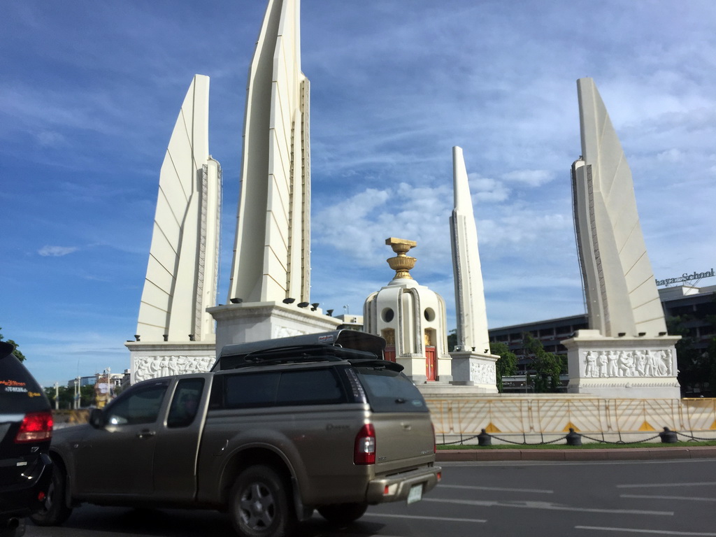 The Democracy Monument at Ratchadamnoen Klang Road, viewed from the taxi