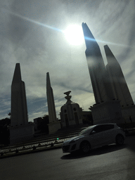 The Democracy Monument at Ratchadamnoen Klang Road, viewed from the taxi