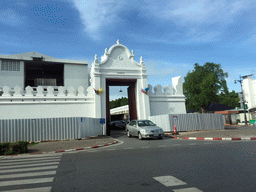 Gate at the northwest side of the Grand Palace at Na Phra Lan Road, viewed from the taxi