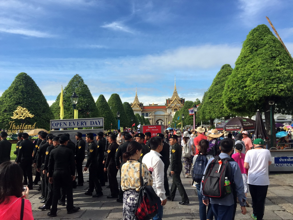 Road leading to the Phiman Chaisi gate of the Grand Palace