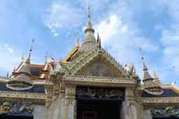 Front of the Amarindra Winitchai hall at the Grand Palace