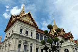 Left front of the Chakri Maha Prasat hall at the Grand Palace