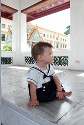 Max at a gallery in front of the Dusit Maha Prasat hall at the Grand Palace