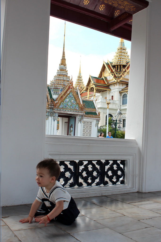 Max at a gallery in front of the Dusit Maha Prasat hall at the Grand Palace