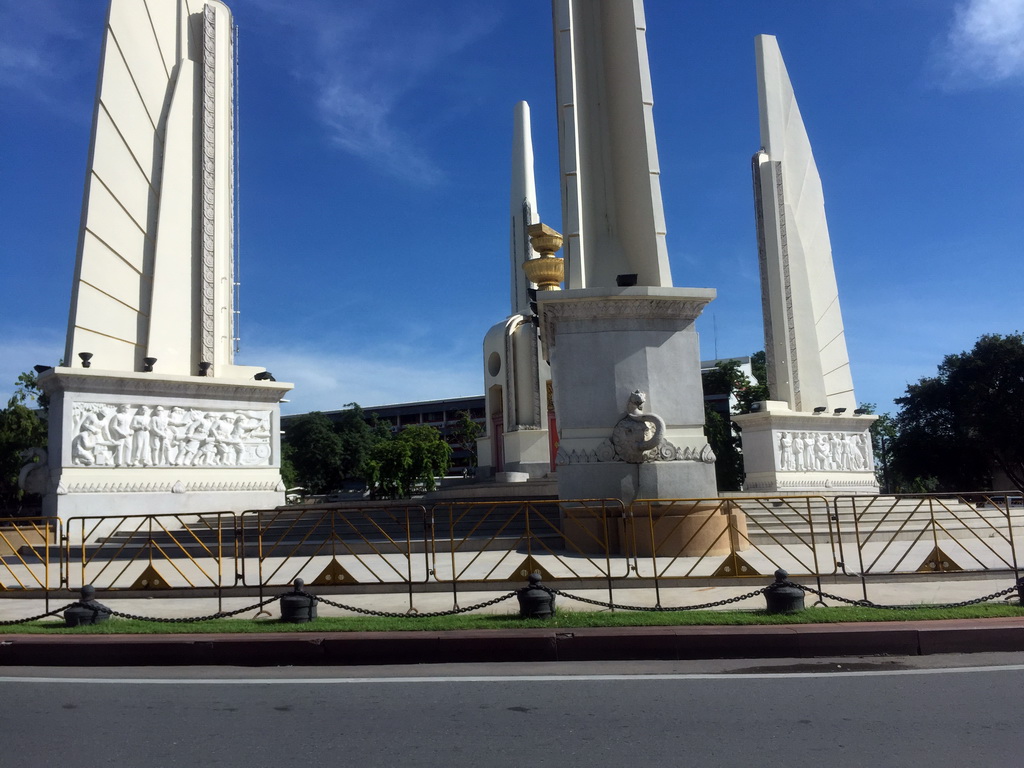 The Democracy Monument at Ratchadamnoen Klang Road, viewed from the taxi