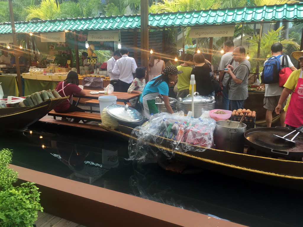 Food boats in front of the Central World shopping mall at Ratchadamri Road