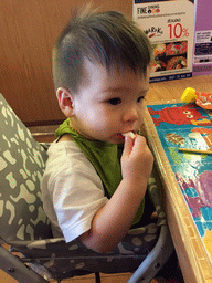 Max having lunch at the Waraku restaurant at the Central World shopping mall