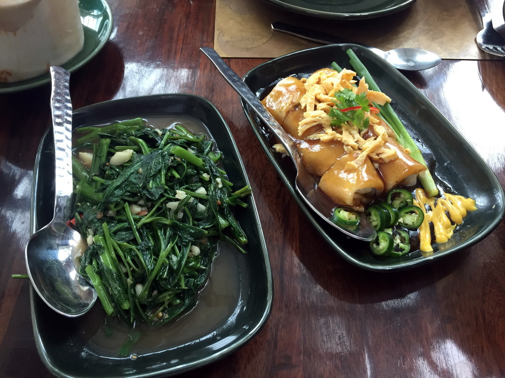 Lunch at the Nara Thai Cuisine restaurant at the Central World shopping mall