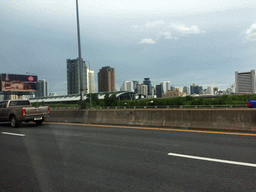 The Sirat Expressway and the Makkasan Railway Station, viewed from the taxi