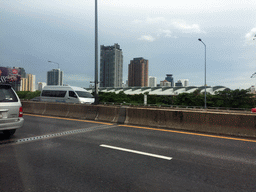 The Sirat Expressway and the Makkasan Railway Station, viewed from the taxi