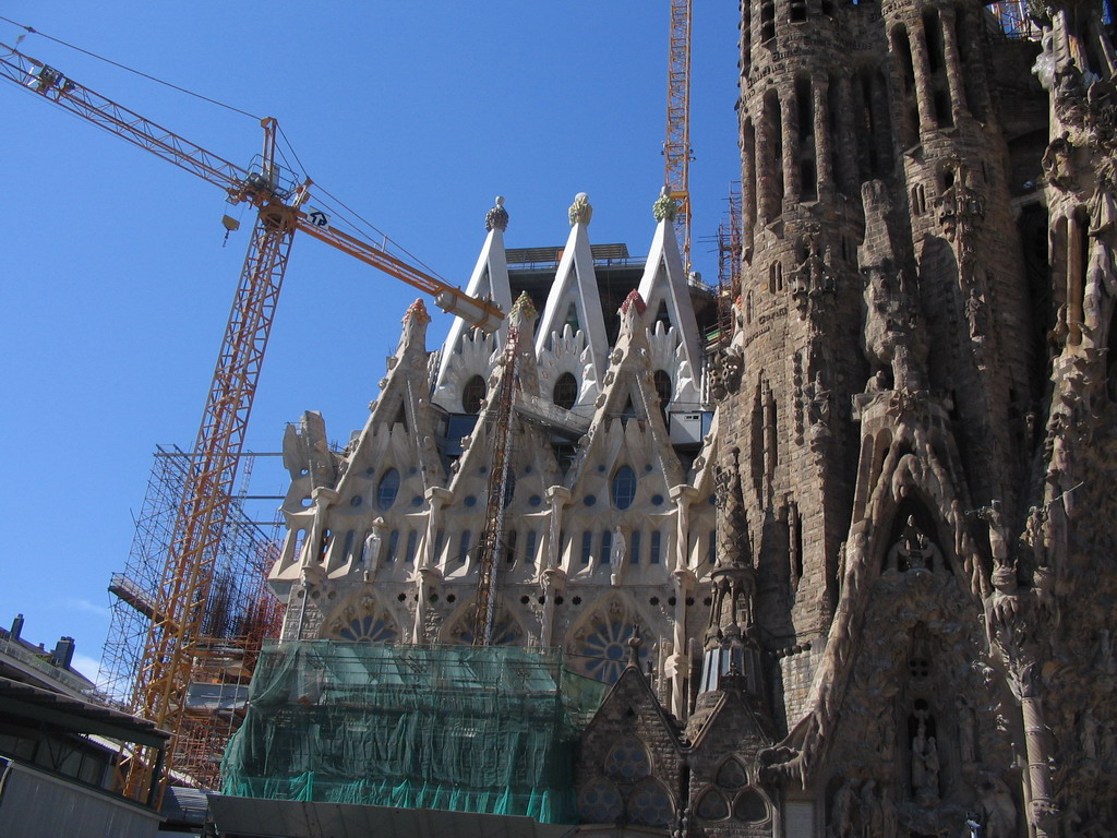 Left front of the Sagrada Família church