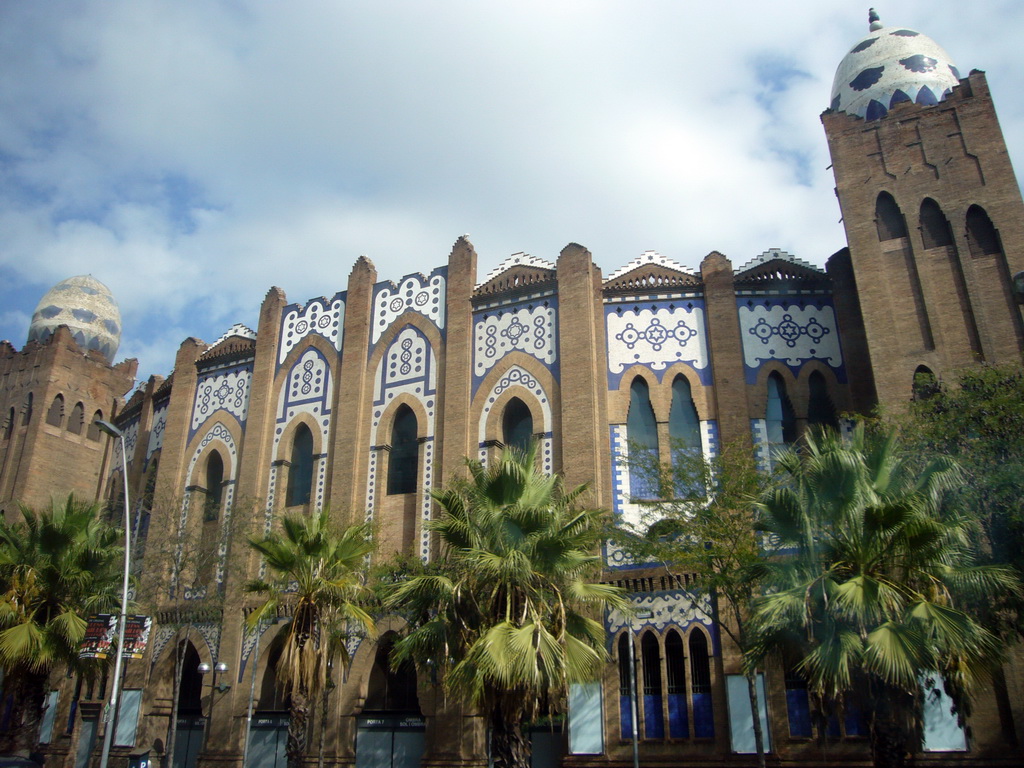 The Plaza Monumental de Barcelona bullring, viewed from the bus on the way from Barcelona Girona Airport to the Estació del Nord bus station