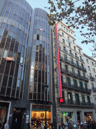 Thermometer in the Avinguda del Portal de l`Àngel avenue