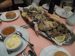 Seafood platter at the Casa Darío restaurant at the Carrer del Consell de Cent street