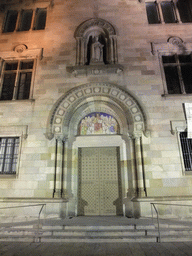 barcelona_2_144 - 318 kb - 768x1024 - Entrance of the Faculty of Theology of the University of Barcelona, at sunset Entrance of the Faculty of Theology of the University of Barcelona, at sunset
