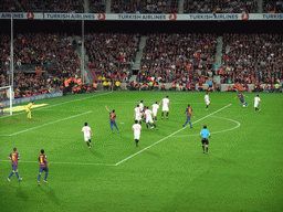 Lionel Messi in the attack during the football match FC Barcelona - Sevilla FC in the Camp Nou stadium