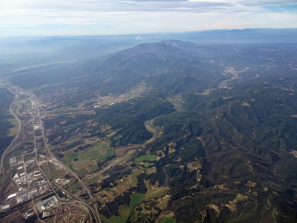 The town of Hostalric and the Autopista del Mediterráneo road, viewed from the airplane from Amsterdam