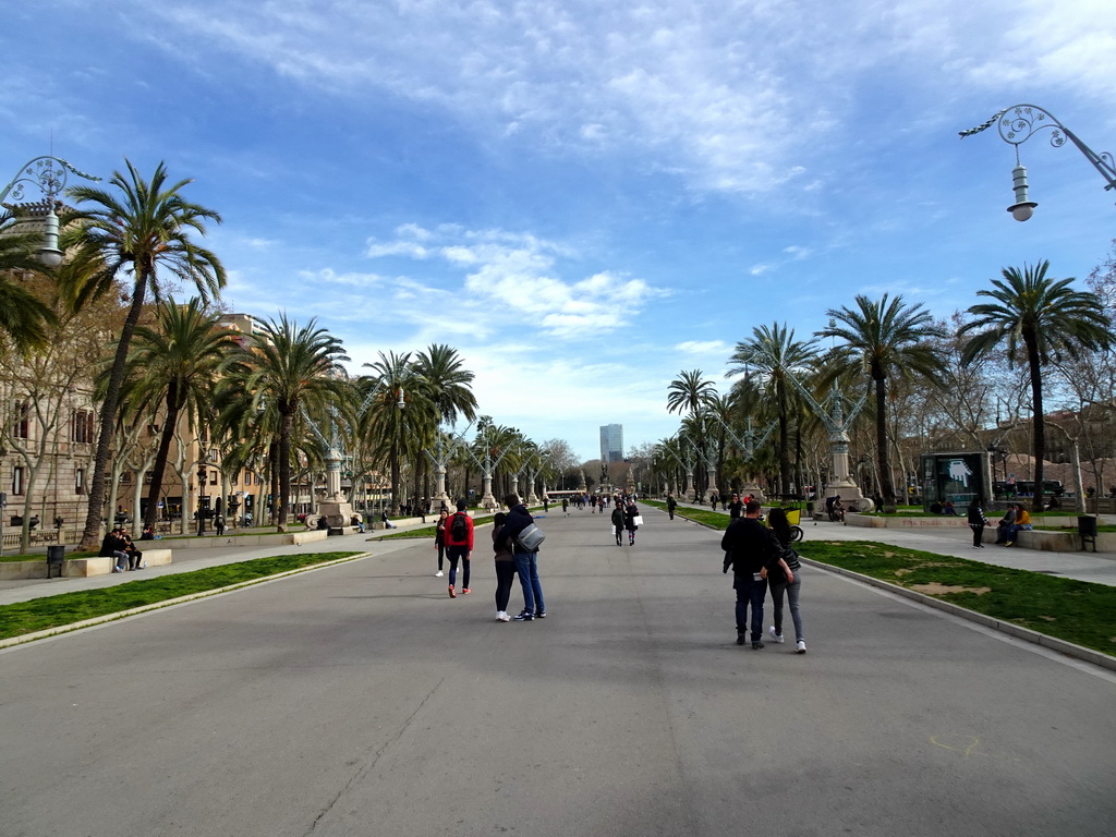 The Passeig de Lluís Companys promenade