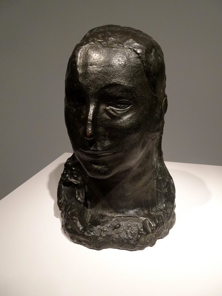 Bust `Head of a Woman (Fernande Olivier)` by Pablo Picasso, at the Picasso Museum