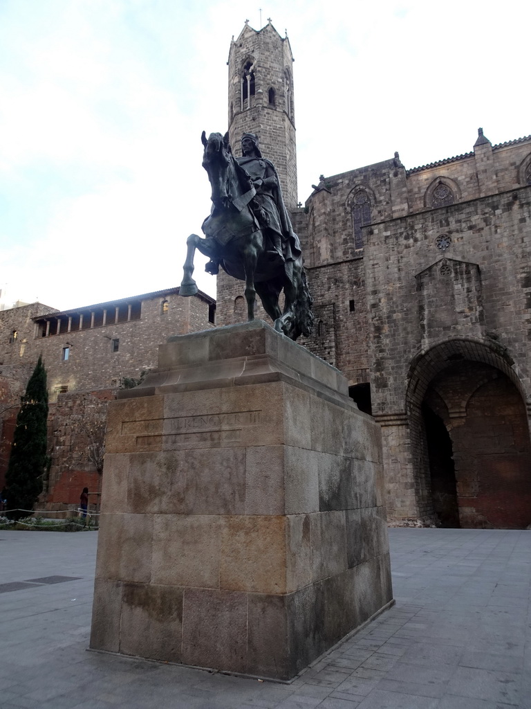 Equestrian statue of Ramon Berenguer el Gran in front of the Roman Wall and the Chapel of Santa Àgata at the Plaça de Ramon Berenguer el Gran square