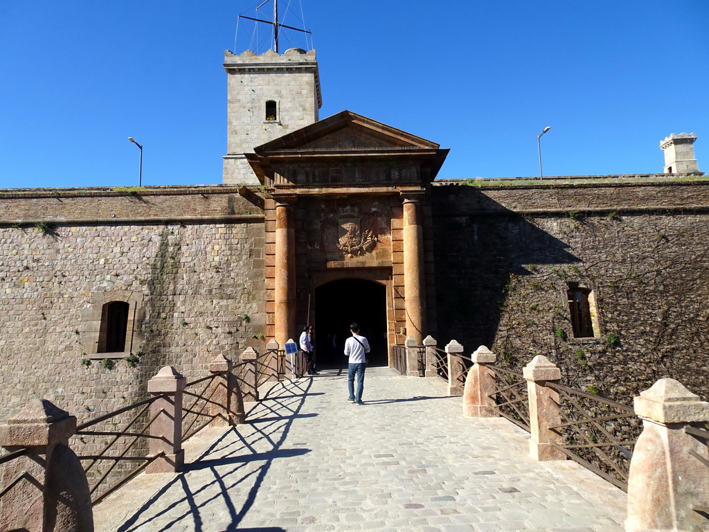 Bridge and front gate of the Montjuïc Castle at the southeast side of the Montjuïc hill