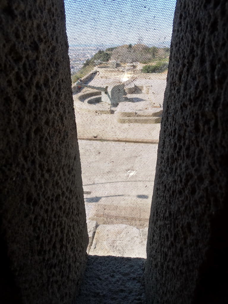 Cannon at the southwest side of the Montjuïc Castle at the southeast side of the Montjuïc hill, viewed from the southwest tower