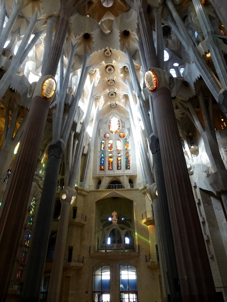 Nave of the Sagrada Família church