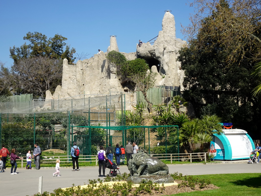 The hill at the Barcelona Zoo, viewed from the southeast side