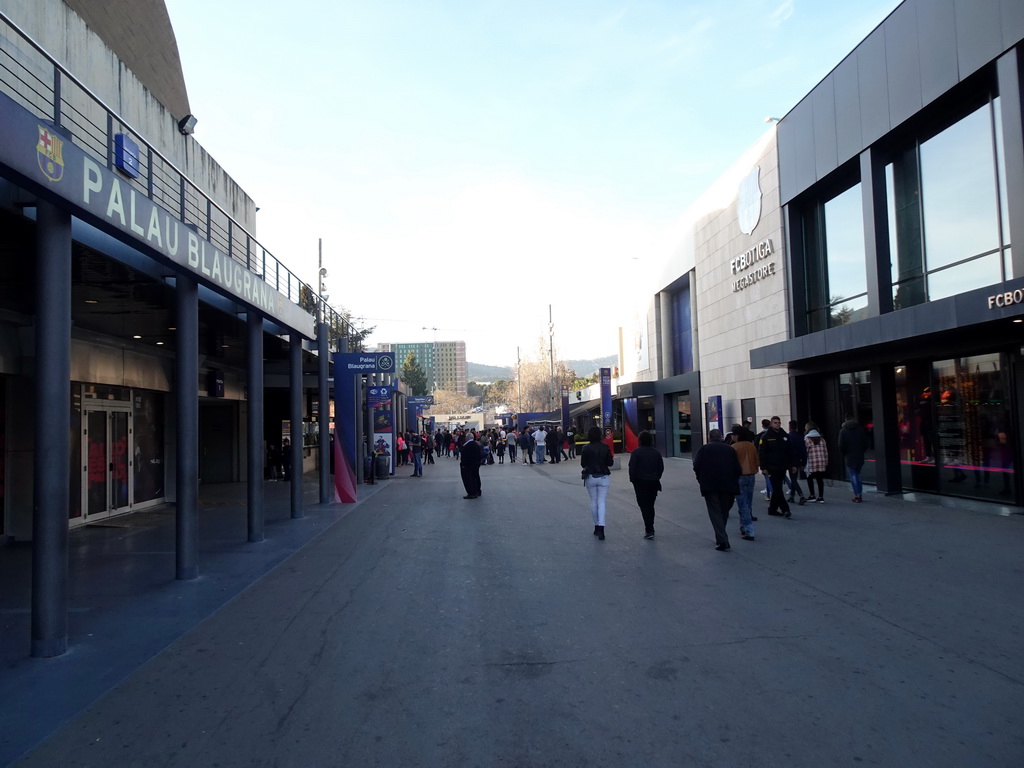 The pedestrian street inbetween the Palau Blaugrana sports complex and the FCBotiga Megastore