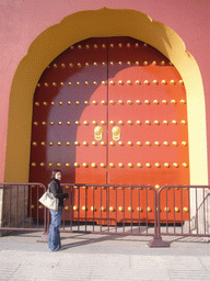 Miaomiao in front of the south side of the Gate of Prayer for Good Harvests at the Temple of Heaven