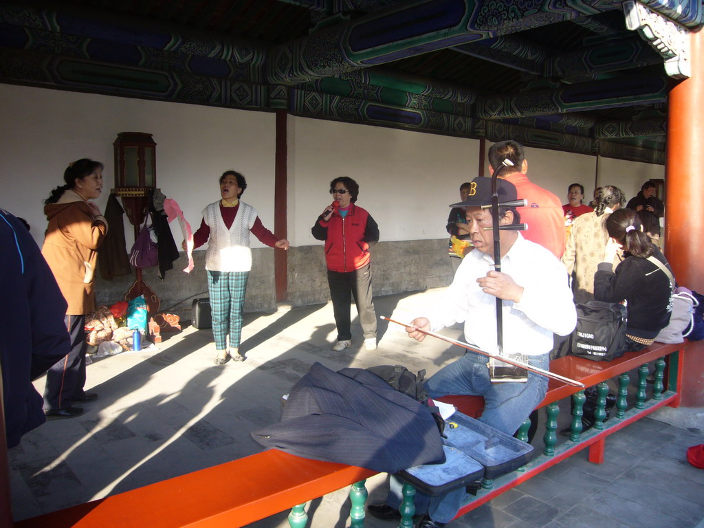 Street artists at the Long Corridor at the Temple of Heaven