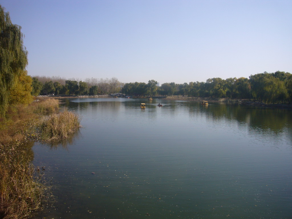 Lake with boats at the east side of the Old Summer Palace