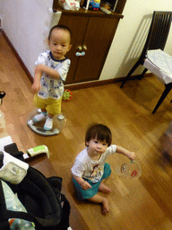 Max and his second cousin in the apartment of Miaomiao`s cousin