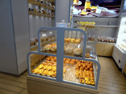 Bread and pastries at the Holiland bakery next to the Dongsi subway station