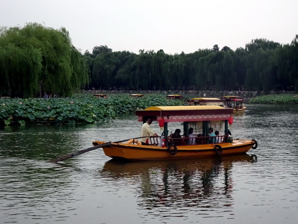 Boats at the southeast side of the Beihai Sea at Beihai Park