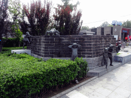 Stone statues in front of the Gulou Dajie subway station