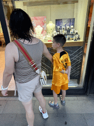 Miaomiao and Max in front of a jewellery store at the Shopping Avenue area of the Land of Legends theme park