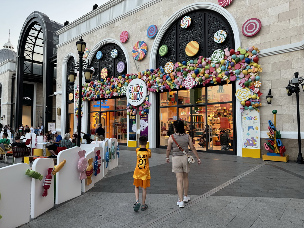 Miaomiao and Max in front of the Candy Candy store at the Shopping Avenue area of the Land of Legends theme park