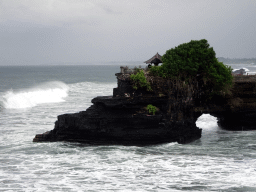 The Pura Batu Bolong temple, viewed from the gardens of the Pura Tanah Lot temple complex