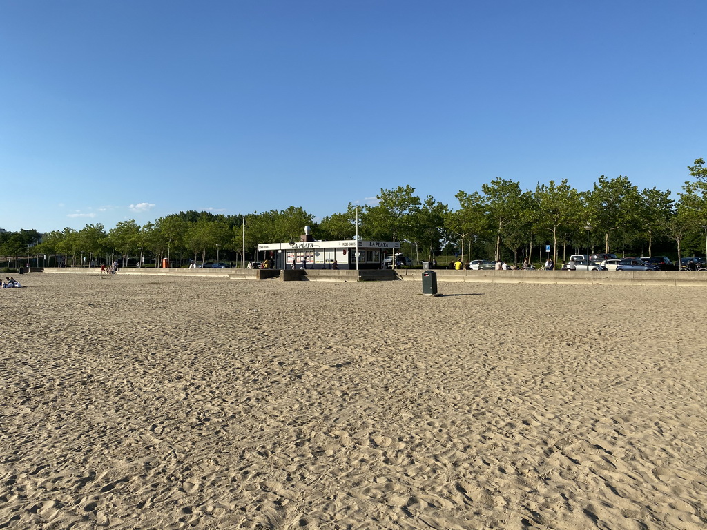 The La Playa snack bar at the beach at the Binnenschelde lake and the Boulevard Noord street