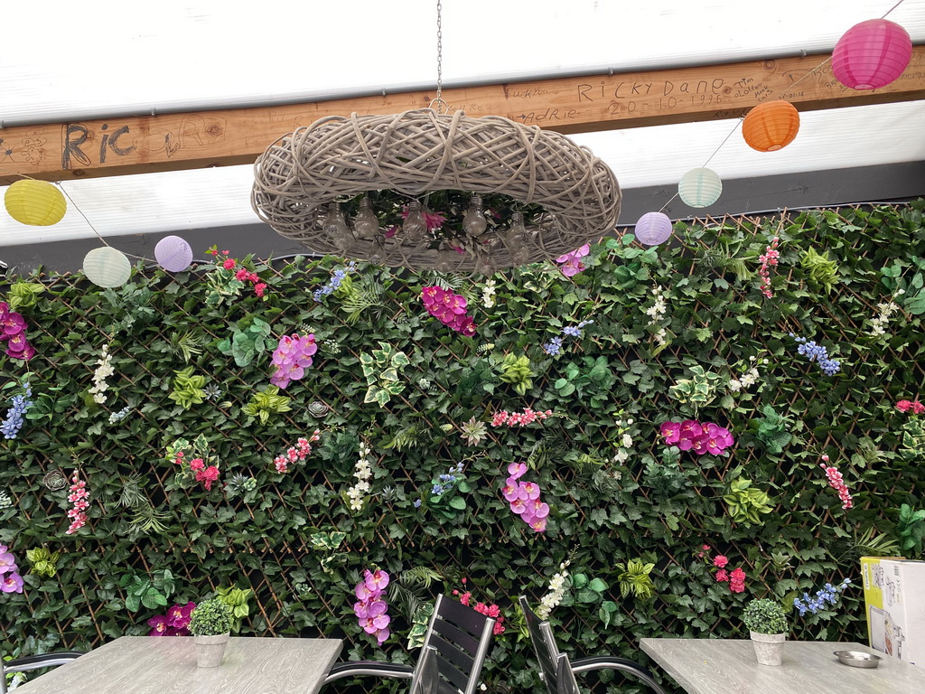 Decorations at the terrace of the Frituur de Boshut restaurant