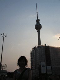 Miaomiao in front of the Fernsehturm tower